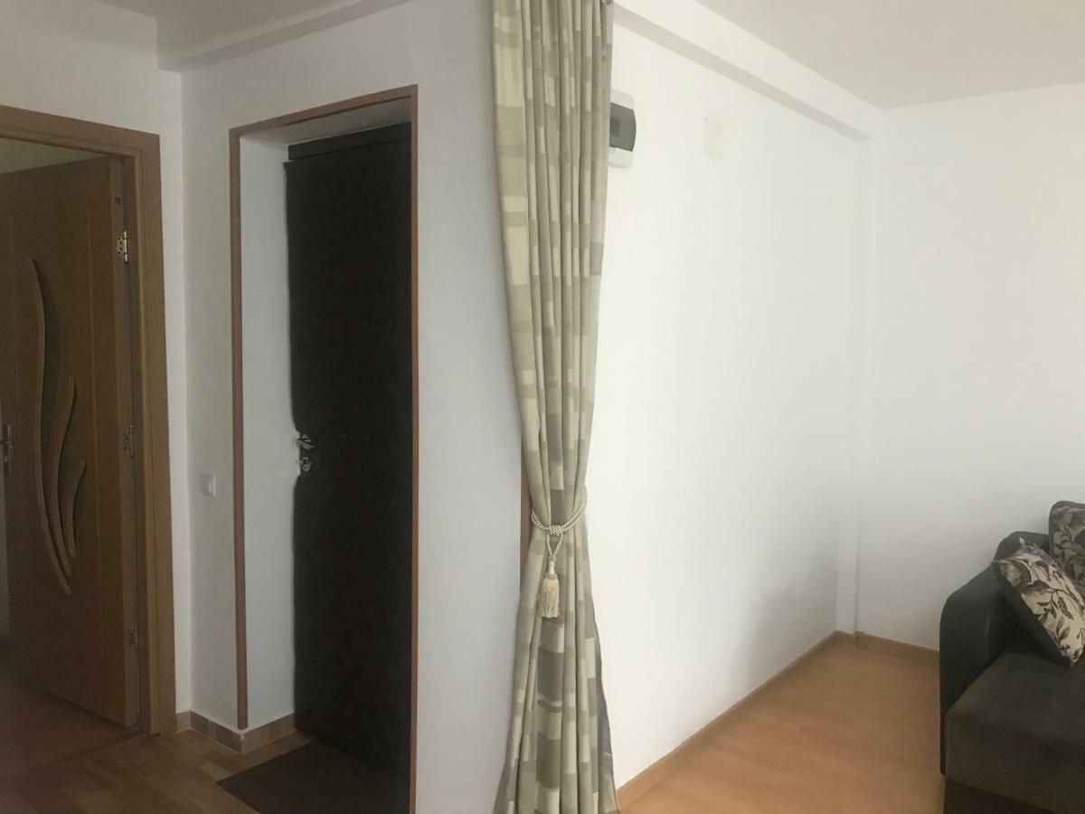 Appartement Garsoniera Family à Buşteni Extérieur photo